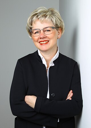 Dr. Sabine Köhler ist Fachärztin für Psychiatrie/Psychotherapie und Vorsitzende des Berufsverbandes Deutscher Nervenärzte (BVDN).