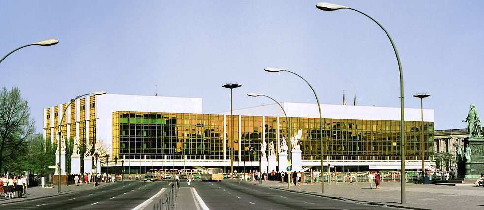 Bývalý Palác republiky v Berlíně, 1986