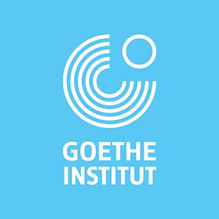 Logo des Goethe-Instituts weiß auf blau