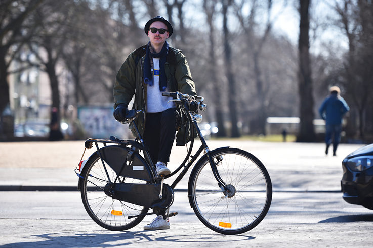 „Na kole jezdím rád a celoročně. Jsem spíš netypický Berlíňan: Nemám nic proti automobilistům a i jinak jsem vyloženě vyrovnaný.“ Paul W. 