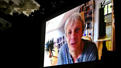 Andreas Dresen, director of the film Timm Thaler, sends a video message.