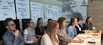 „Pasaules jaunatne debatē“ Baltijas valstu uzvarētāju treniņa dalībnieki 2019
