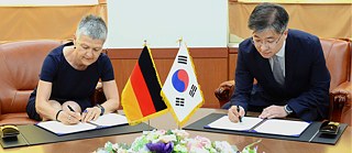 Unterzeichnung MOU Goethe-Institut Korea MOFA © Foto: MOFA, Republic of Korea Unterzeichnung MOU Goethe-Institut Korea MOFA