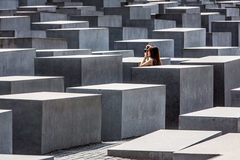 Racisme - Le Mémorial aux juifs assassinés d’Europe, de l’architecte Peter Eisenmann à Berlin.
