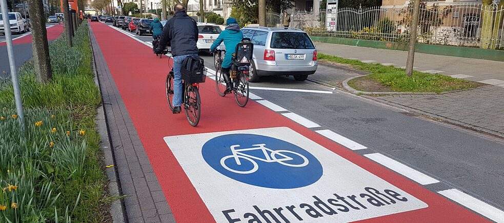 Las vías ciclistas se rigen por sus propias normas: se permite la conducción en paralelo.