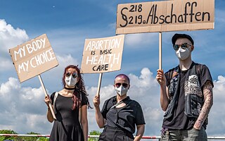 150 Jahre Widerstand gegen § 218 - Aktion in Berlin am 15. Mai 2021