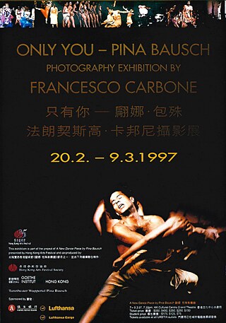 Fotografie-Ausstellung „Only You – Pina Bausch“ von Francesco Carbone am Goethe-Institut Hongkong, 1997. 