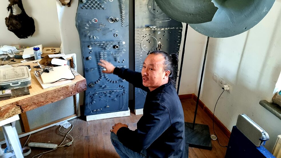 B. Bat-Erdene in seinem Atelier