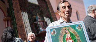 Rassismus – Jedes Jahr Anfang Dezember beginnen in Mexiko die traditionellen Feiern zur Verehrung der Jungfrau von Guadalupe