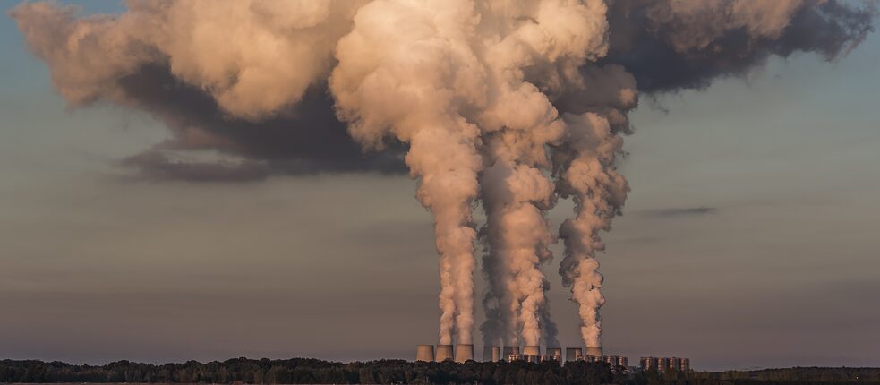 Das Braunkohlekraftwerk in Jänschwalde in Brandenburg belegt Platz sieben im weltweiten Ranking des CO2-Ausstoßes. 24 Millionen Tonnen CO2 blies es allein im Jahr 2017 in die Luft. 