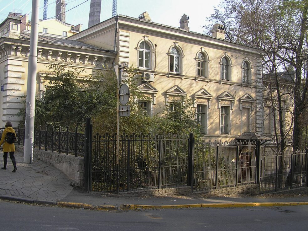 Familienhaus von Peter Unterberger von der Svetlanskaia Gasse aus