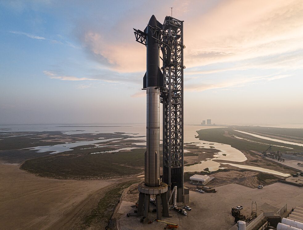 SpaceX Starship stands on the launch pad ahead of a flight test from Starbase in Boca Chica, Texas, USA