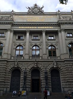 Бібліотека "Альбертина" фасад будівлі