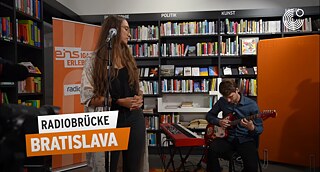 Radio Brücke Bratislava 2023 - Die Band PRIE100R in der Bibliothek des Goethe-Instituts in Bratislava