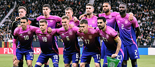 Czasy zmieniają się również w piłce nożnej: reprezentacja Niemiec zagra podczas meczów wyjazdowych w kolorze różowym.