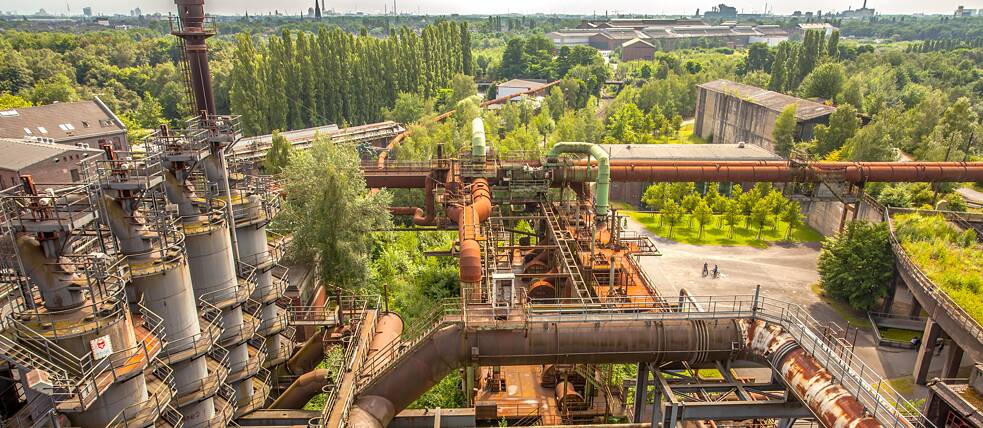 Looking down affords the most impressive view: the former smelting works and today’s Landschaftspark seen from above.