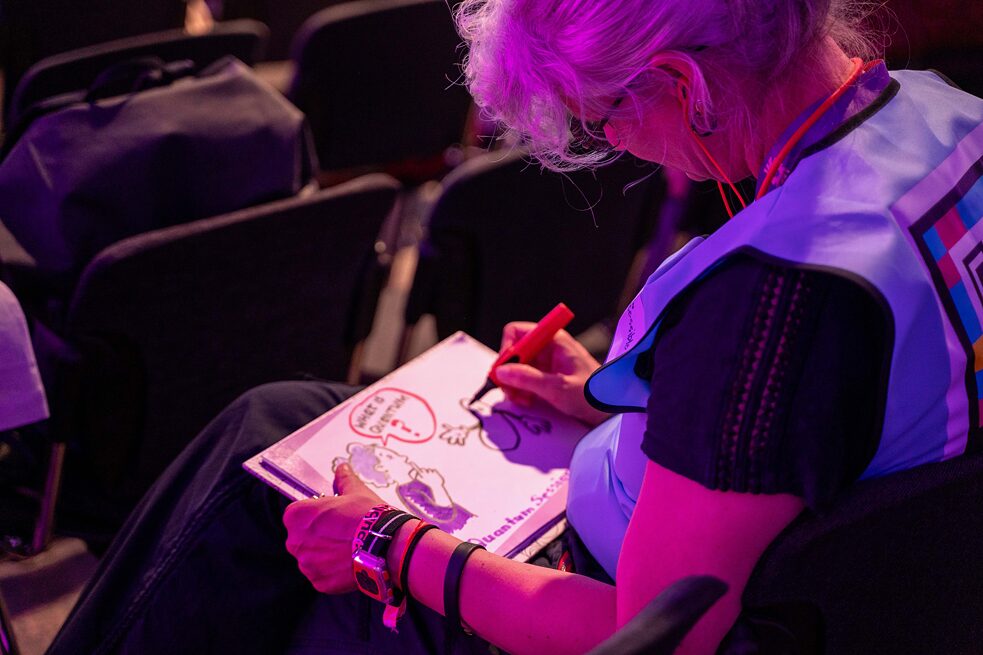 Audience drawing