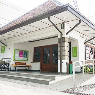 Goethe-Institut Bandung, Receptionist