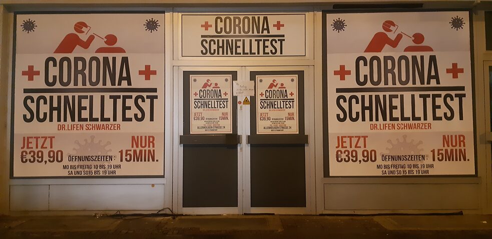 Coronavirus Teststation in der Nähe von Juliets Zuhause