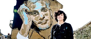 Une fresque de près de 30 m représentant Omar Sharif au 11 Jean Jaque à Genève, Suisse. Artiste : Aya Tarek.