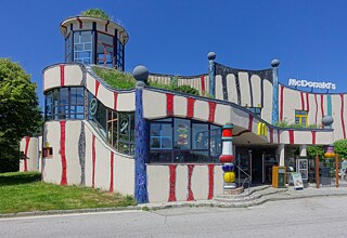 Raststätte von Friedensreich Hundertwasser in Österreich