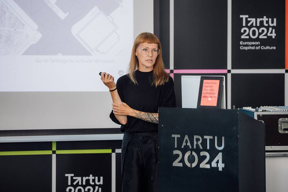  Tartu mid-point workshop: Anna-Liisa Unt from Tartu city introducing the car-free avenue