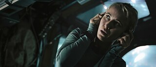 Stillframe from the Netflix Germany Series "The Signal" showing Peri Baumeister in the ISS