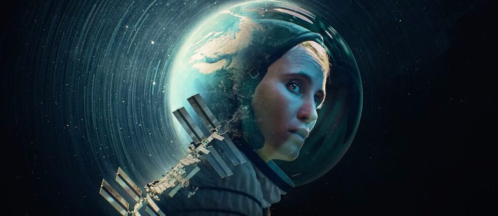 Key art from the Netflix Germany Series "The Signal" showing Peri Baumeister in the ISS