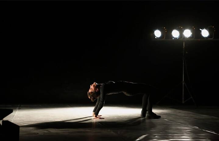 Picture of the performance by Cocoon Dance