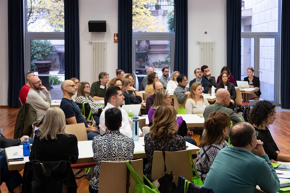 Participantes en la sala