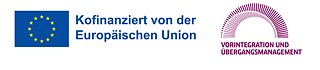 Logos für ein von der Europäischen Union mitfinanziertes Projekt zur Vorintegration und Übergangsmanagement. Das Bild zeigt die EU-Flagge und den Projektnamen in blauer und violetter Schrift