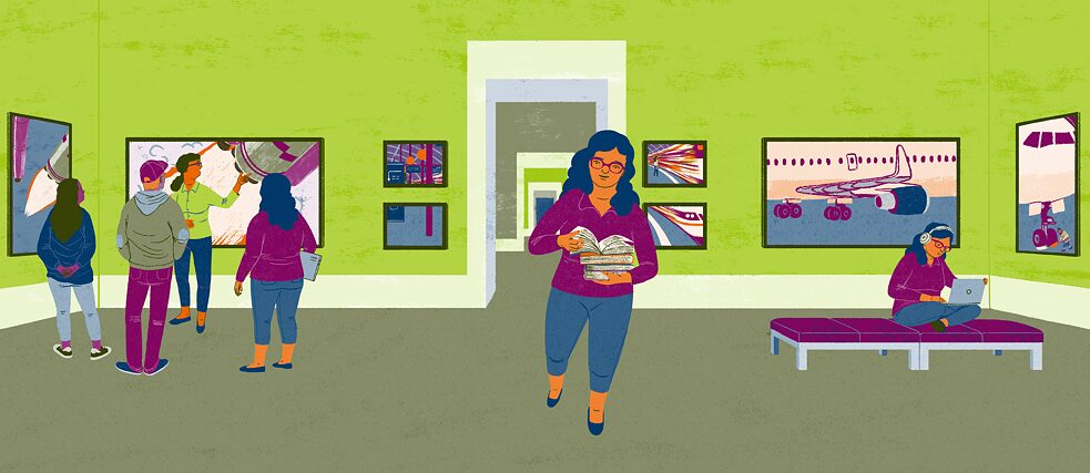 Bild Kursangebot 2. Semester 2025 Imagem promocional dos cursos de alemão do Goethe-Institut Brasil. Galeria de arte com paredes verdes e piso cinza, onde várias pessoas observam e interagem com as obras. À esquerda, quatro pessoas examinam atentamente uma pintura. No centro, uma pessoa caminha lendo um livro. À direita, outra pessoa está sentada em um banco usando um laptop. As paredes exibem pinturas variadas, incluindo imagens de aviões e arte abstrata. Ao fundo, uma porta aberta leva a outra sala