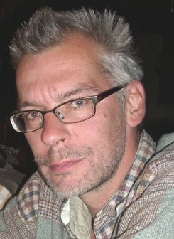 Author and philologist Jürgen Roth