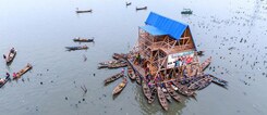 Schwimmende Schule von Makoko in Lagos/Nigeria