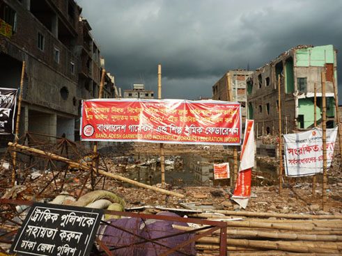 Ruinen des Rana Plaza Gebäudes, Bangladesch 2013