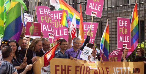 Demonstration in Berlin für die „Ehe für Alle“;