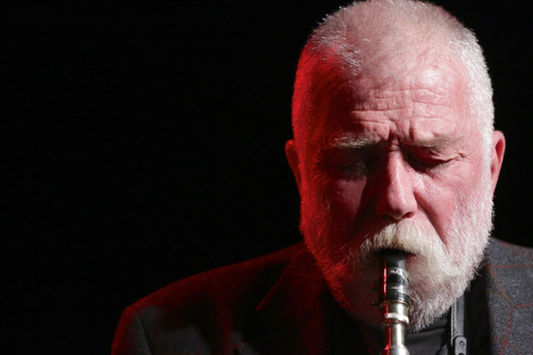 Peter Brötzmann war 2014 als Gast des Münchner ICI Ensembles mit seinem ...