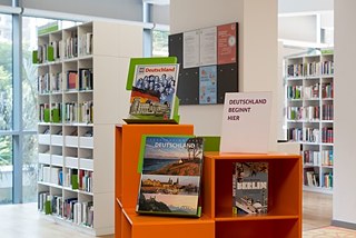 Die neue Bibliothek