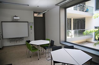 Klassenzimmer im Neubau