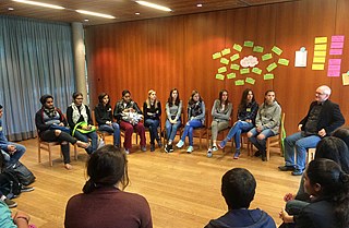 Social gathering in one of the seminar rooms at the binational radio project organized by the headquarters of the Goethe-Institute in cooperation with the Max-Mueller-Bhavan in Delhi