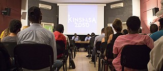 Felwine Sarr en entretien avec Richard Ali lors du festival "Kinshasa 2050", Mai 2017