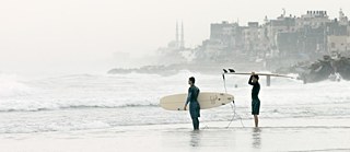 “Gaza Surf Club” 