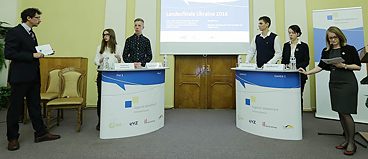 Anton Douginets wird Landessieger von JDI in der Ukraine 2016 | Foto: Kateryna Gutsol/Goethe-Institut