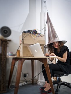 Aura Satz, Spiral Sound Coil – in the studio, 2010 
