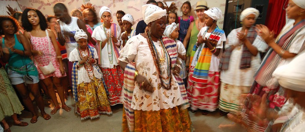 Brasiilia traditsiooniline sambaringtants samba de roda kuulub alates 2005. aastast UNESCO vaimse kultuuripärandi hulka. 