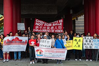 Teilnehmer an dem "Chinatown Is Not For Sale" Protestmarsch in Los Angeles, Mai 2019 