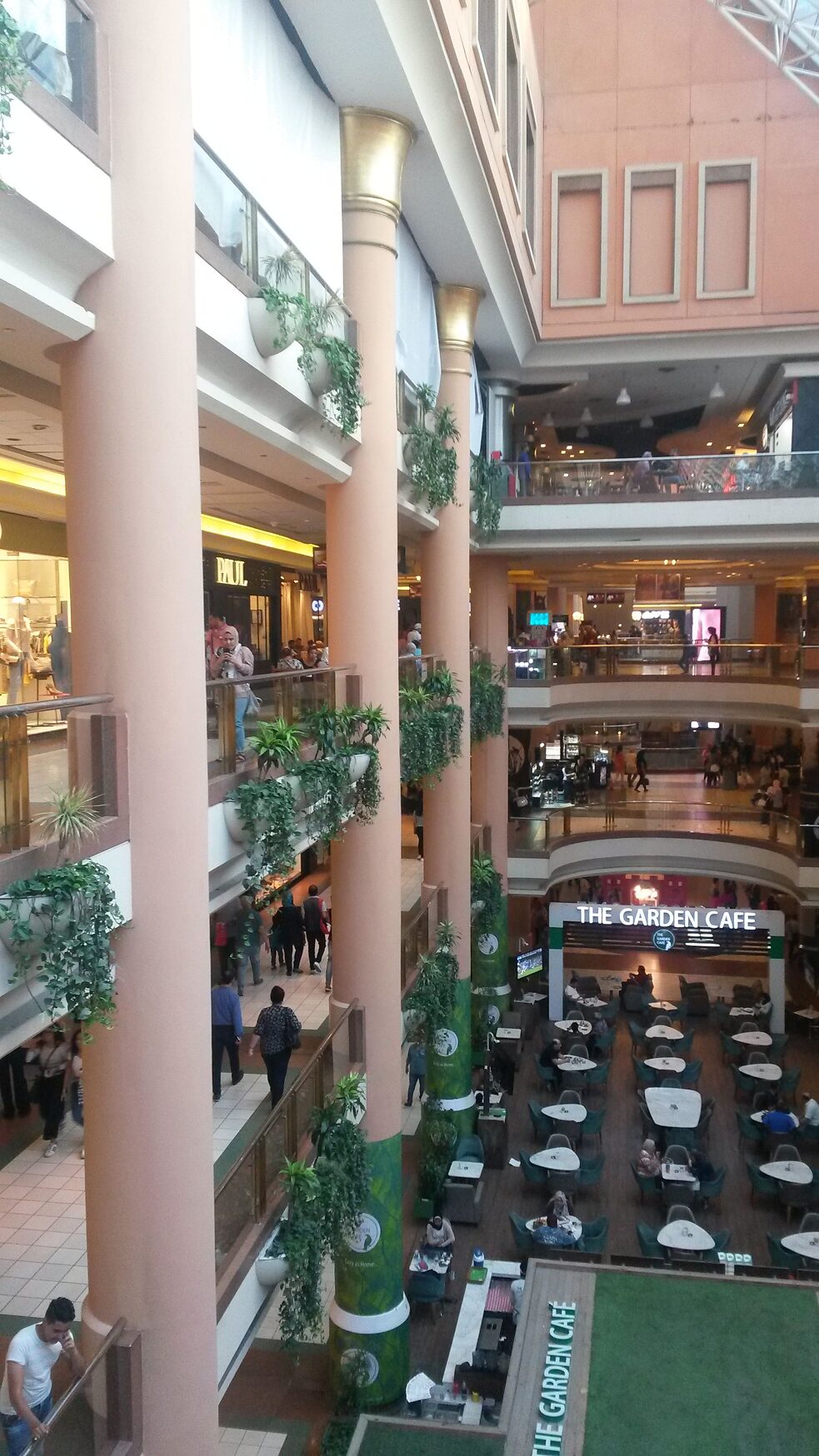 Shopping Mall in Heliopolis