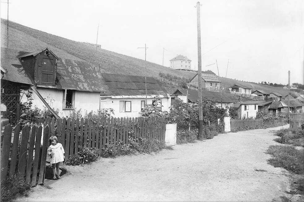 Unterirdische Übergangsbehausung in Prag-Vysočany, 1926