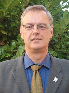 Prof. Dr. Bernhard Neumärker leitet das Freiburg Institute for Basic Income Studies.