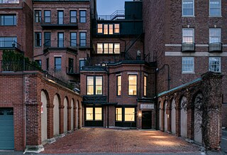 Outside space behind Goethe-Institut Boston